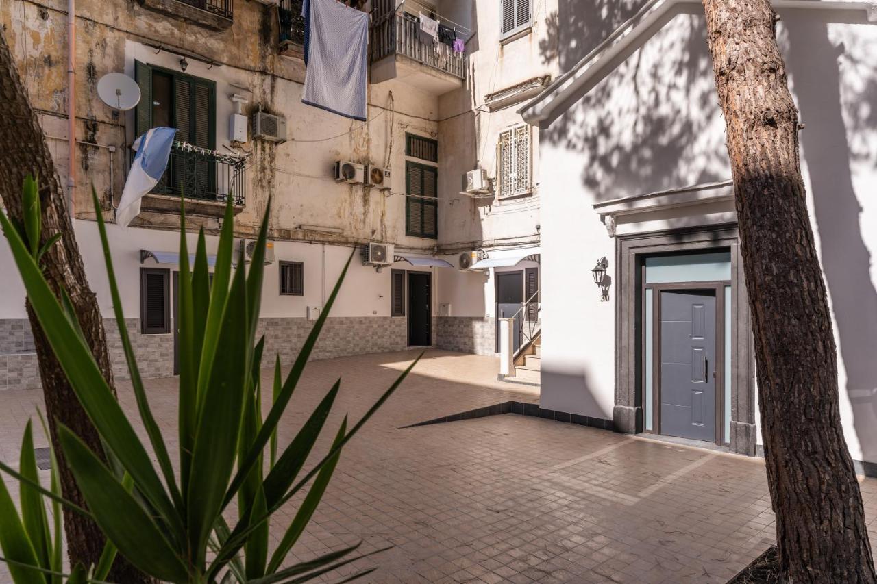 The Quarters Naples Apartments Exteriér fotografie